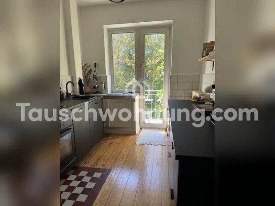 [TAUSCHWOHNUNG] Zwei-Zimmer-Wohnung mit Einbauküche und Balkon