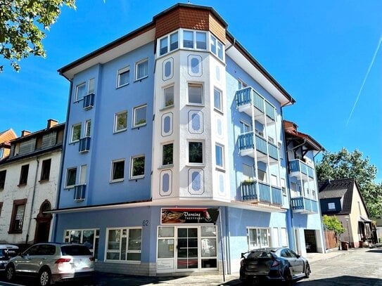 KL-Ost: Penthouse-Eigentumswohung mit 3,5 Zimmern, Küche, Bad und Balkon