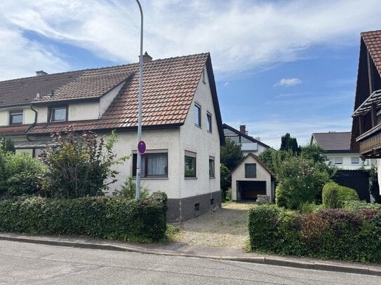 Oberkirch: Doppelhaushälfte in Stadtkernnaher Lage mit 413 m² Grundstück. Renovieren und gestalten sie ihr neues Zuha...