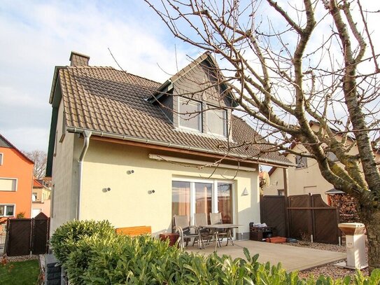 Einfamilienhaus in Großröhrsdorf, 4 Zi., EBK, Keller, Garage, 112 m² Wfl., ***PROVISIONSFREI***