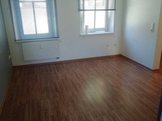 Schöne 1,5 Zimmer-Wohnung im ruhigen Stadtzentrum mit Terrasse!