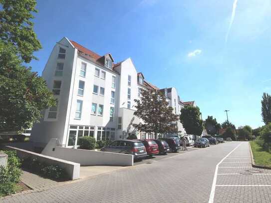 3-Zi.-DG.-Whg. mit Aufzug, Parkett, EBK, Loggia und Tiefgarage in MD-Nord Ebendorfer Ch.