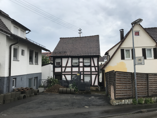 Haus in Dornröschenschlaf - Rohbau wartet auf liebevolle Kernsanierung