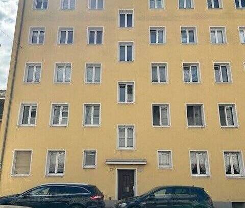 Südstadtperle! Zentral gelegene 3-Zimmer-Wohnung mit Balkon - Selbstbezug oder Kapitalanlage