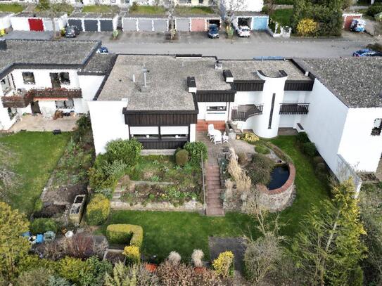 Architektenhaus - Interessanter Bungalow mit viel Raum und Licht in Villingen Wöschhalde