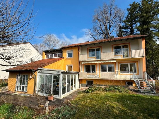 Großzügiges Einfamilienhaus (mit Einliegerwohnung) in schöner Wohnlage von Dachau!