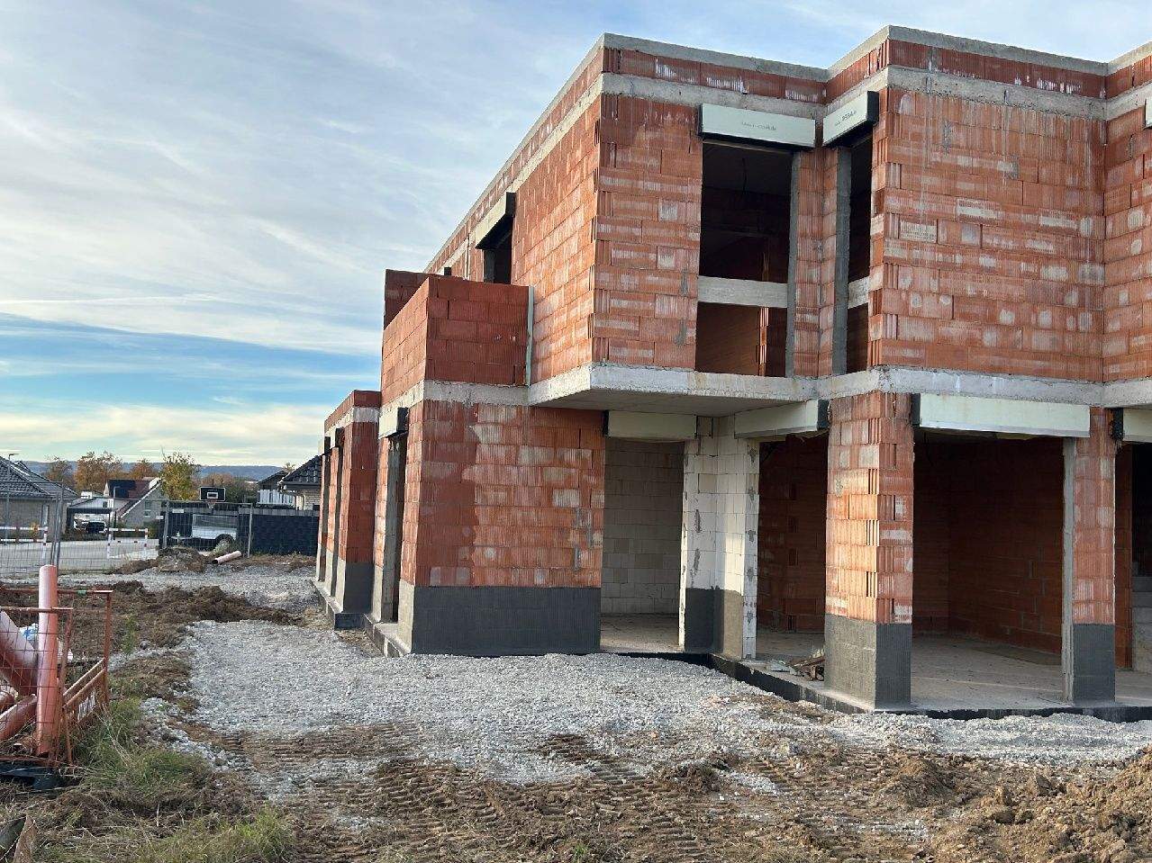 Doppelhaus als Ausbauhaus im neuen Wohnviertel Oppersiek in Steinheim