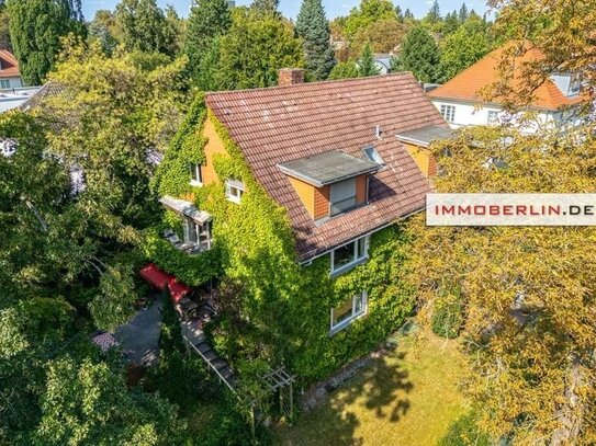 IMMOBERLIN.DE – Toplage! Sehr attraktives Ein- oder Mehrfamilienhaus mit Gartenidyll & Potenzial