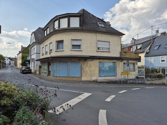 Wohn-Geschäftshaus mit Werkstatt und Garage in Berkastel-Kues OT Wehlen