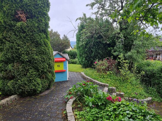 Großes Einfamilienhaus in Höhenlage