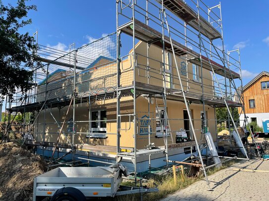 Nachhaltig leben, stadtnah wohnen: Euer Traumhaus mit großem Garten!