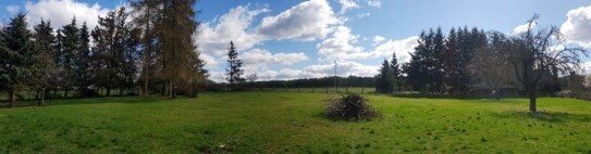 Großes Baugrundstück in ruhiger und idyllischer Lage