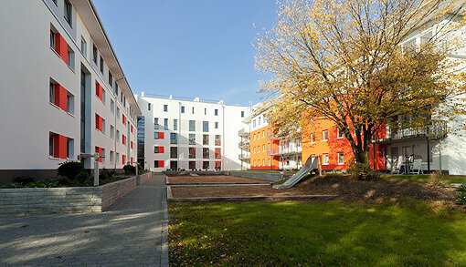 MODERNE 4 Zimmer Wohnung mit großem Südbalkon!