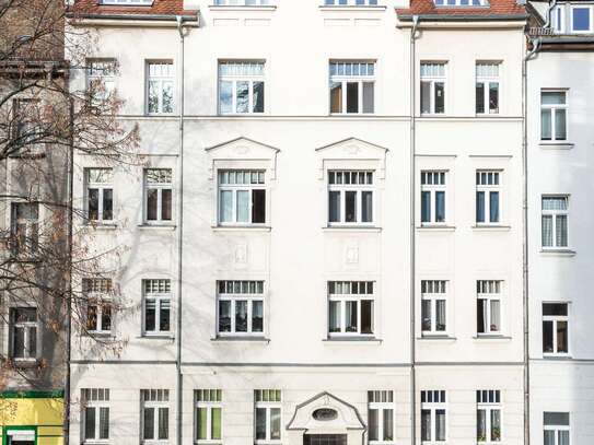 saniert I 2 Zimmer I Einbauküche I Balkon I Tageslichtbad mit Wanne