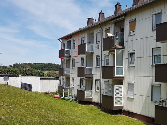 Modernisierte 3 Zi.- Wohnung in Stadtrandlage von Helmbrechts (derzeit vermietet)