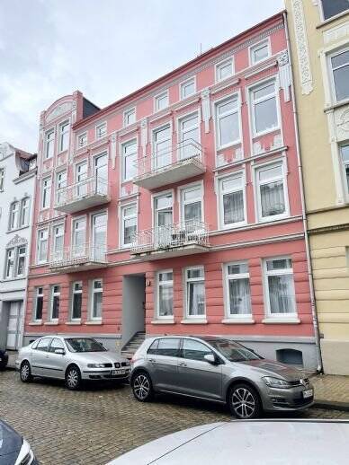 Eine nette 3 Zimmer Altbauwohnung in guter Lage von HH-Heimfeld