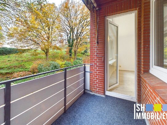 Wohnen mit atemberaubendem Waldblick: Idyllische 3-Zimmer-Wohnung mit Balkon in Hamburg Marmstorf