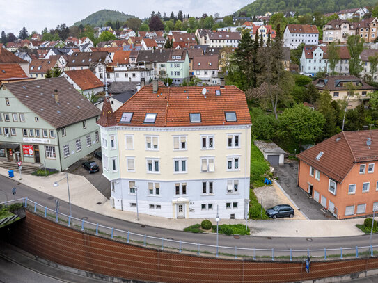 Attraktives Investment: 8-Familienhaus in zentraler Lage von Albstadt-Ebingen mit fast 6% Mietrendite!