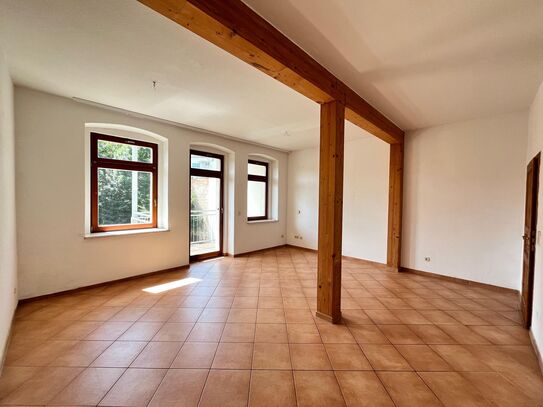 gemütliche 4- Raumwohnung mit Balkon, Fahrstuhl und Stellplatz!