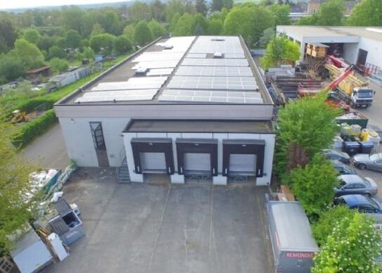 **RAMPENLAGER**1.200 m² Halle/80 m² Büro+++ zu vermieten**www.immolox.de**