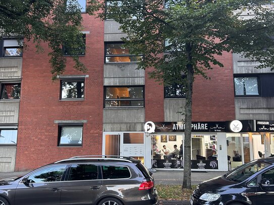 Geräumige 4-Zimmer-Wohnung mit Balkon und Garage in Hannover-Stöcken