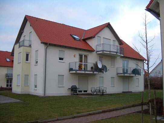 Zwei helle, sonnige und gut geschnittene 3-Zimmer-Wohnungen mit Balkon in ruhiger Wohnlage