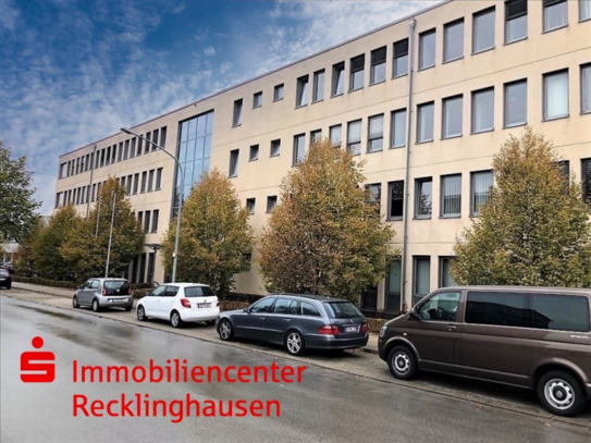 ZWANGSVERSTEIGERUNG: 2 BÜROGEBÄUDE MIT WERKSTATTGEBÄUDE UND PARKHAUS IN ESSEN!