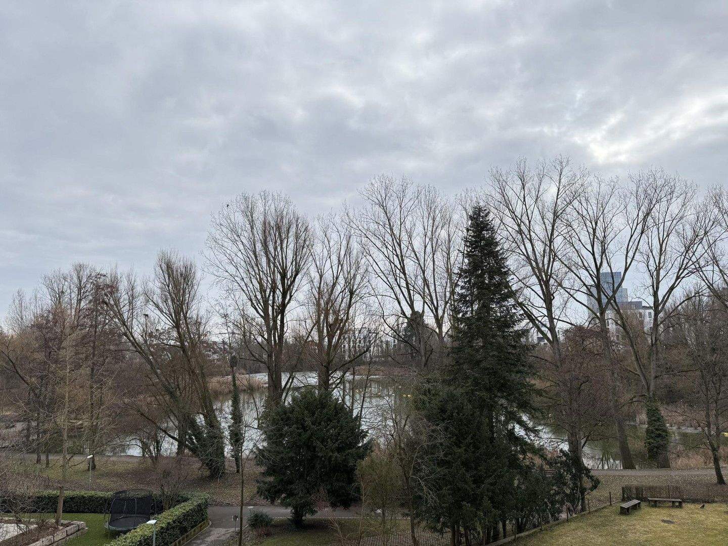 Komplett renovierte 2-Zimmer-Wohnung mit Blick auf den Probstsee & Balkonkraftwerk