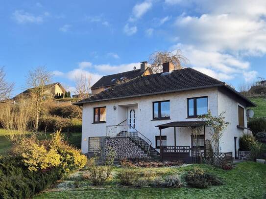 Freistehender Bungalow mit großem Potenzial - gestalten Sie Ihr neues Zuhause!