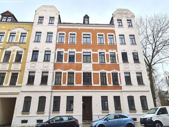 Gemütliche 3-Raum-Wohnung mit Balkon im sanierten Gründerzeithaus im Lutherviertel