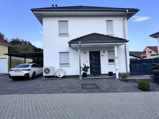 ** Fast Neubau Exzellente Villa in Top Wohngebiet **