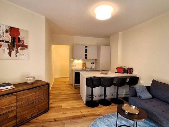 2,5 Zimmer Wohnung, frisch renoviert, möbliert Kastanienallee