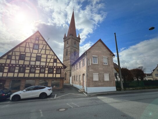 Historischer Charme, stilvolles Wohn- und Bürohaus. Flexible Nutzungsaufteilung möglich. Ideal für Selbständige. Promin…