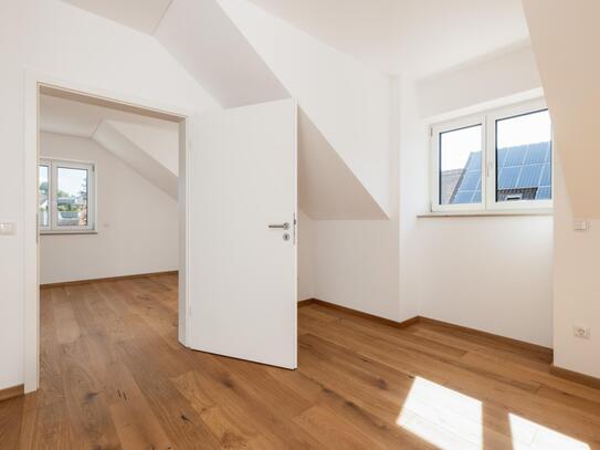 Neubau: Moderne 2-Zimmer-Wohnung mit Homeoffice-Bereich und Balkon im Dachgeschoss