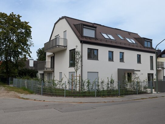 Erstbezug: stilvolle 2-Zimmer-Wohnung mit EBK und Balkon in Waldpelach