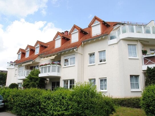 Markkleeberg - 2-Raumwohnung in Traumlage mit Terrasse, Tageslichtbad und PKW-Stellplatz