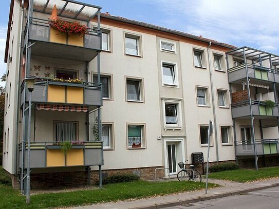 + 2 Zimmer - Großer Balkon +