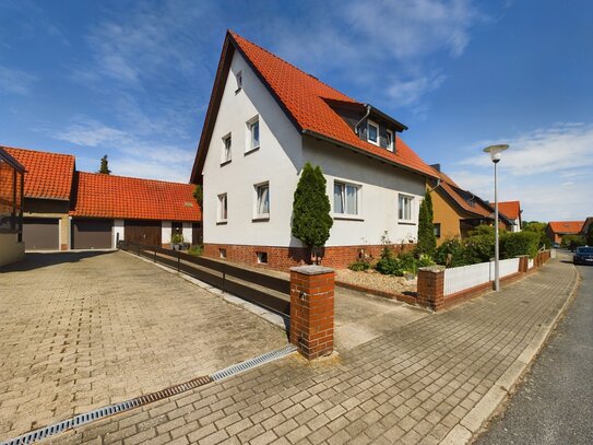 JEDER BLICK ZÄHLT! GEPFLEGTES EINFAMILIENHAUS, 4 ZIMMER, EIGENTUMSGRUNDSTÜCK, GLASFASER, HOMEOFFICE!