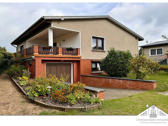 Wunderschöner Blick auf den Ventschower See - Geräumiger Bungalow auf großem Grundstück zu verkaufen