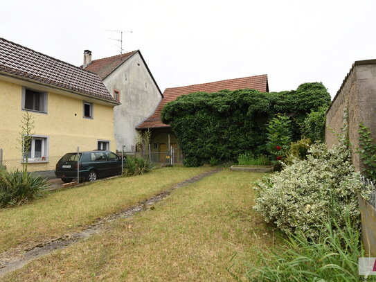 Bauernhaus mit Potential und Ausbaureserve in Lörrach-Hauingen