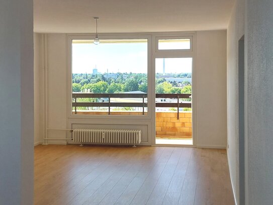 Bezugsbereite 3-Zimmerwohnung mit Balkon in Berlin-Marienfelde