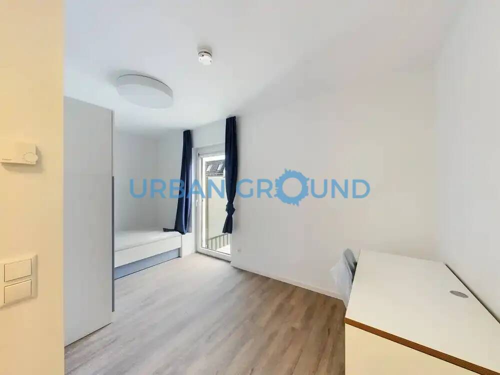 Möbliertes Privatzimmer mit Bad und Balkon in einer gemischten 6-Personen-Wohnung - Photo 1