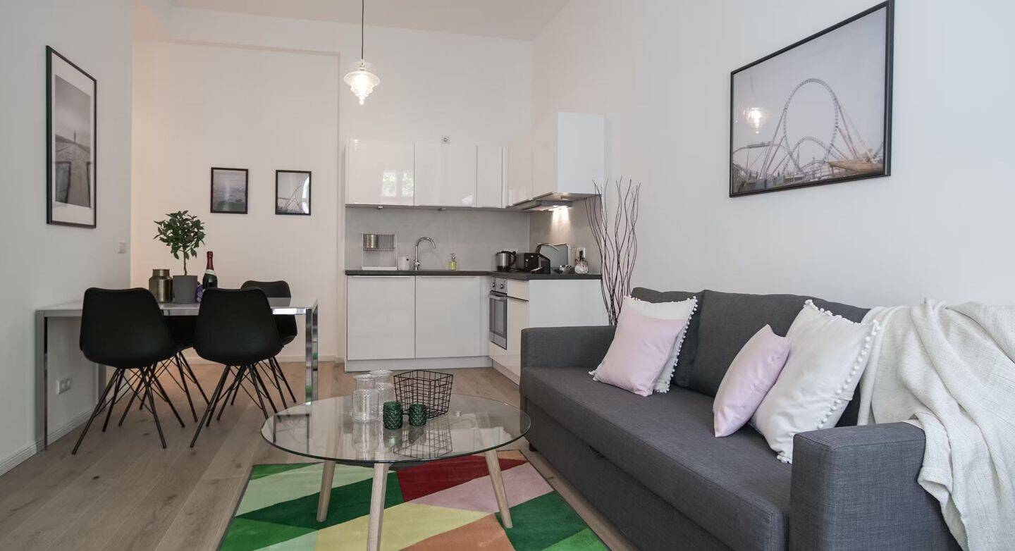 Helle 2-Zimmer-Wohnung in beliebter Lage von Berlin-Charlottenburg - Photo 1