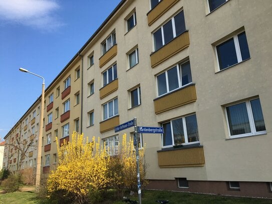 zentrumsnahe 3 Raum Wohnung mit Balkon