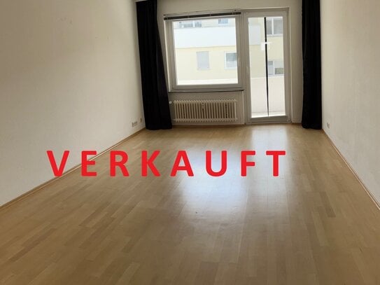 großzügige 1-Zimmer-Wohnung mit Balkon und incl. Stellplatz