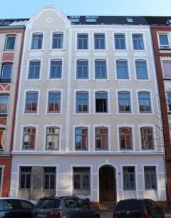 Lüdemannstr 41, schöne 2 Zimmer Dachgeschosswohnung ab 01.12 zu vermieten