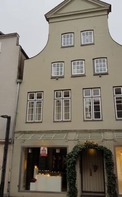 Traumhafte 5-Zimmer-Wohnung im Herzen Lübecks! Provisionsfrei ab 01.12.2024