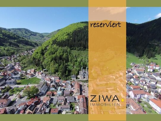 * RESERVIERT * Zentrale 3-Zi-Wohnung im OG eines Wohn- und Geschäftshauses