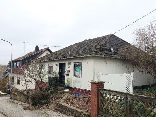 Freistehender Bungalow (Okal Haus) mit großer Terrasse, Garage und Garten, in ruhiger Lage von Spiesen (Nähe Reitverein…