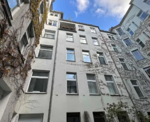 Traumwohnung in Berlin Kreuzberg - 94m², Balkon, historisches Gebäude, 444.150 EUR. Einmalige Chance!